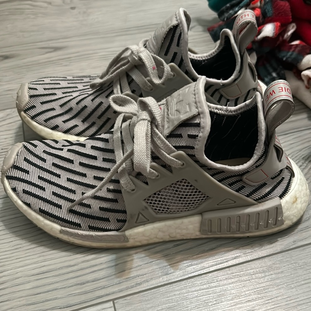 Adidas Sneakers